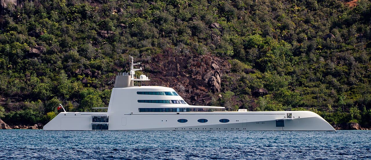 Emerald Yacht